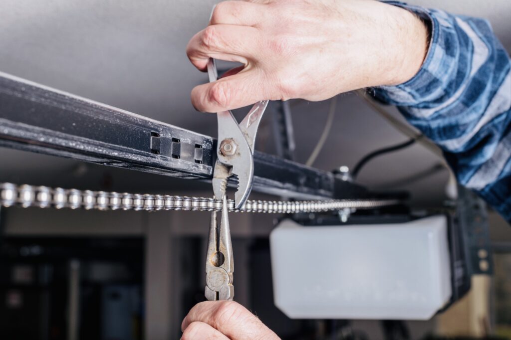 How To Fix Garage Door Chain-1